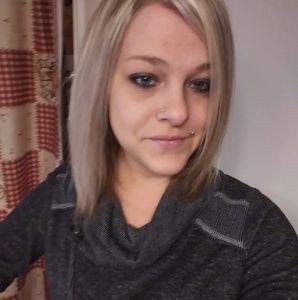 Meet your Posher, Leah